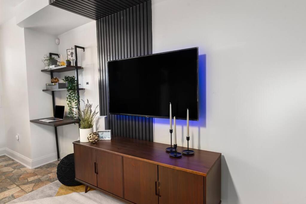 Upscale 2Br Apartment With Patio 워싱턴 외부 사진